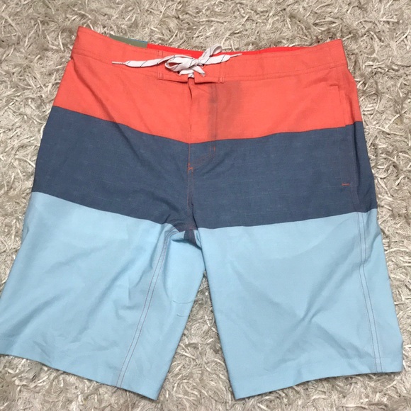 Goodfellow & Co Other - GoodFellow Board Shorts Size 33🐬🐋🐳🐠🐟